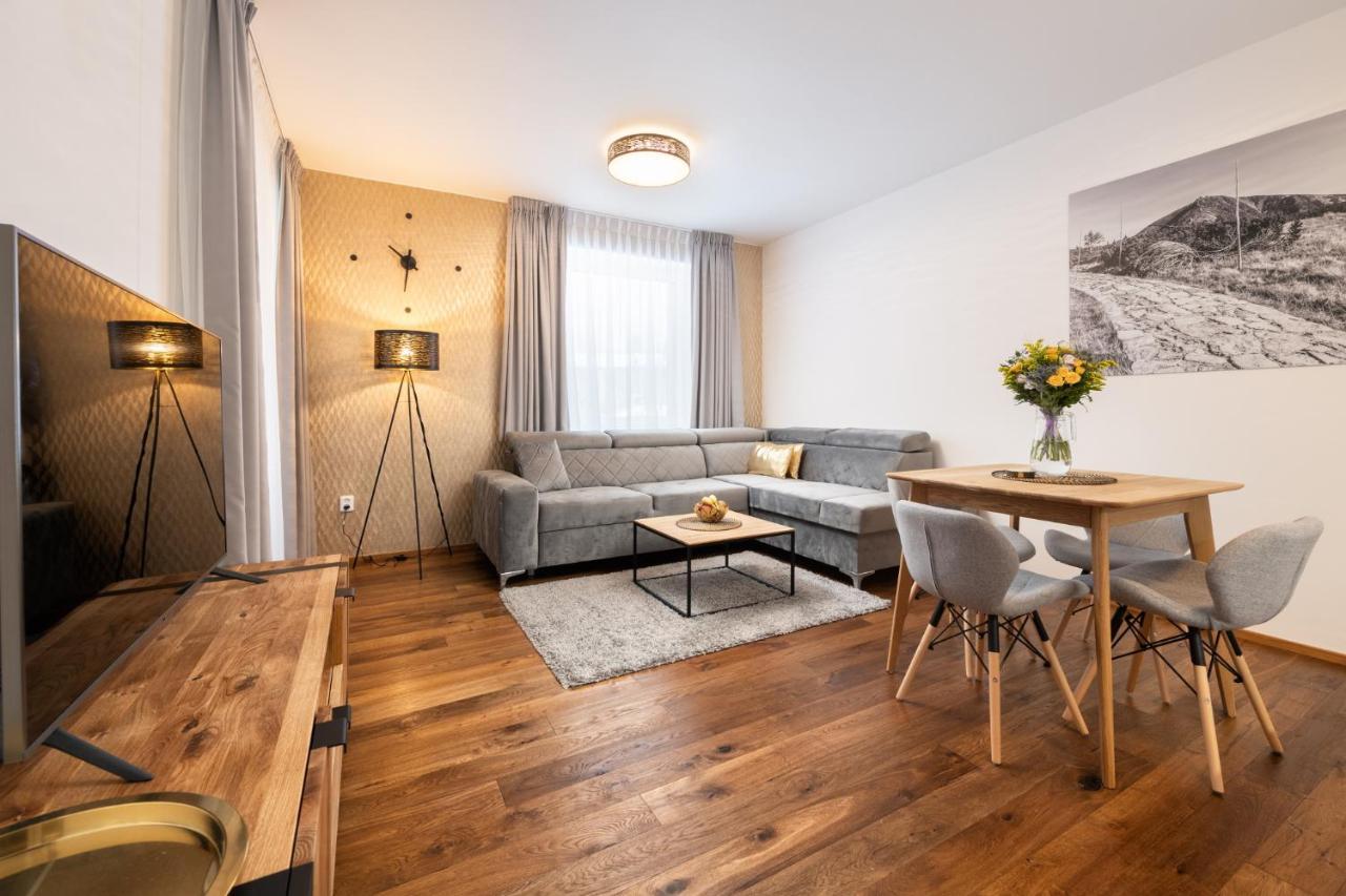 Apartmany Horska, Vrchlabí エクステリア 写真